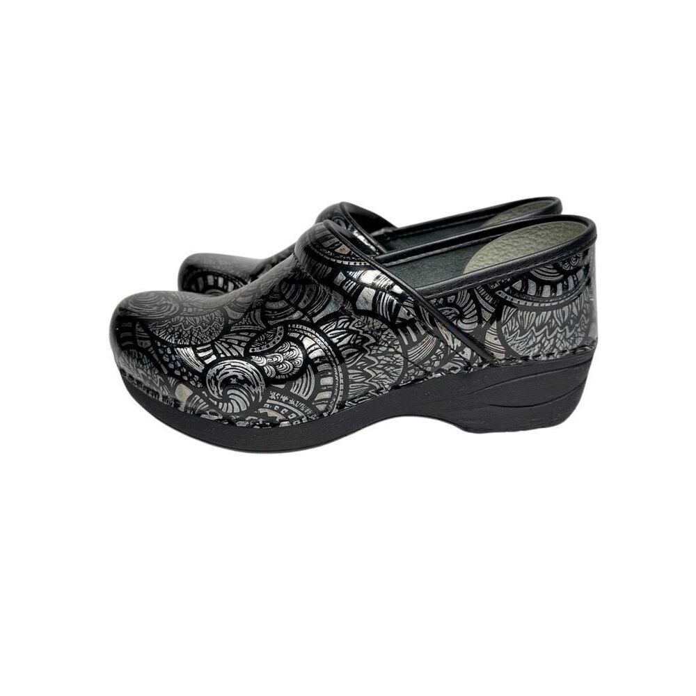 Women's Black Patterned Clogs - image 1